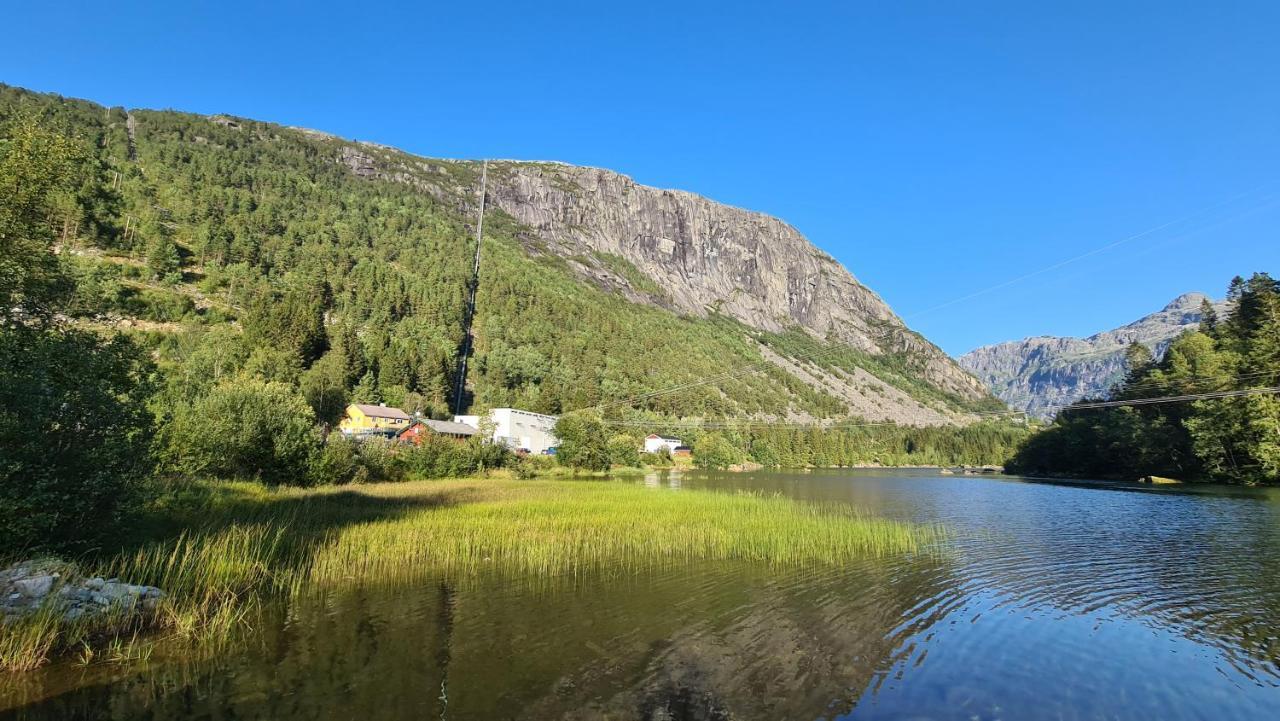 אודה Trolltunga Lodge מראה חיצוני תמונה