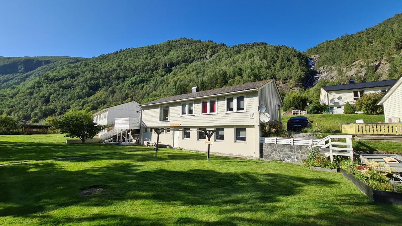 אודה Trolltunga Lodge מראה חיצוני תמונה